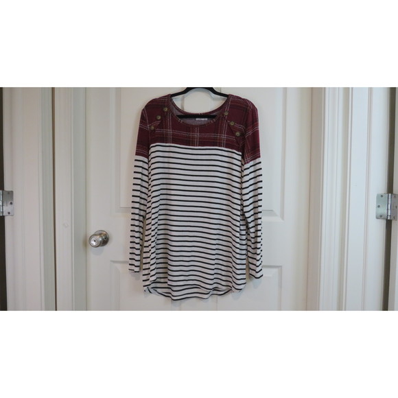 Maurices Tops - Maurices Long Sleeve Tee Size XXL